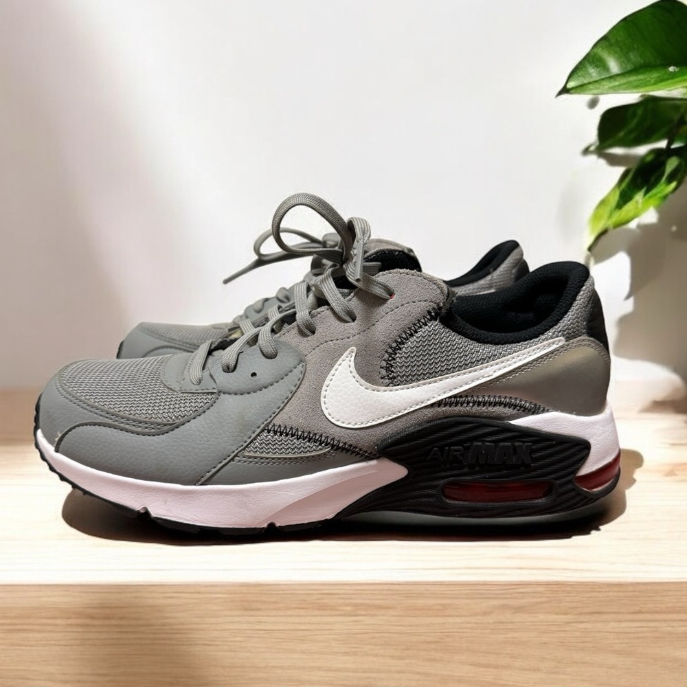 Nike Air Max Excee Particle Gray/White/Black/Red, Men’s Size 9, CD4165-009